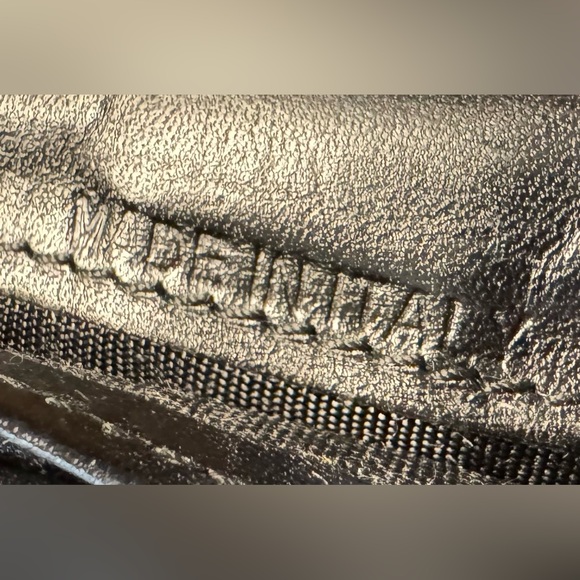 BALLY | Black Calfskin Ribbon Continental Wallet - Picture 13 of 16